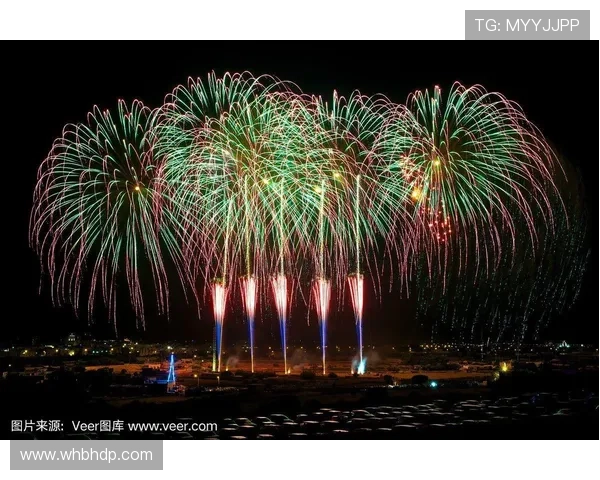 阿根廷球队赛前主场烟花盛宴引发罚款三场空场惩罚